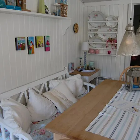 Semesterbostad Holiday Bratten Strand 033227 Strandby